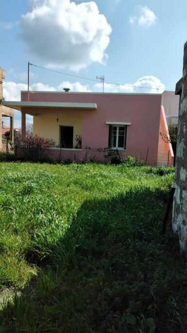 Country house of four rooms at the village Skalani - Housity