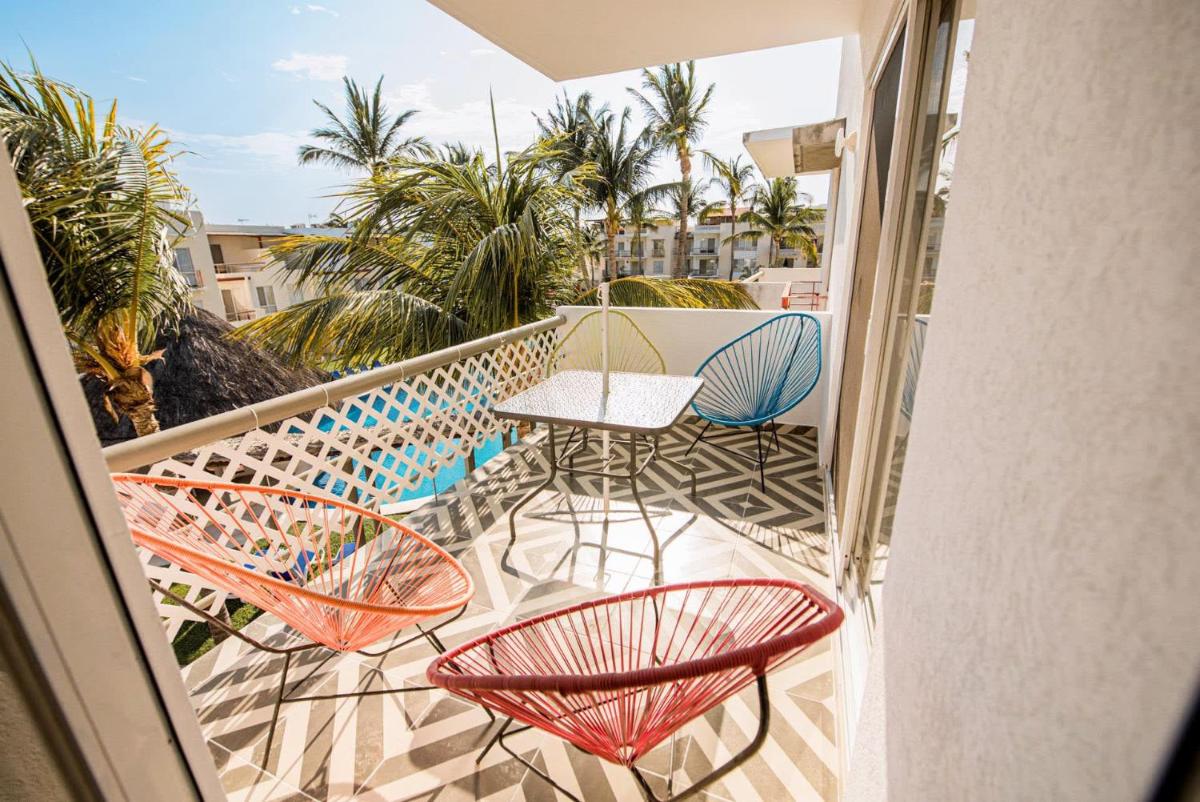 Bongo Stays 2BR Penthouse Private Jacuzzi - Housity