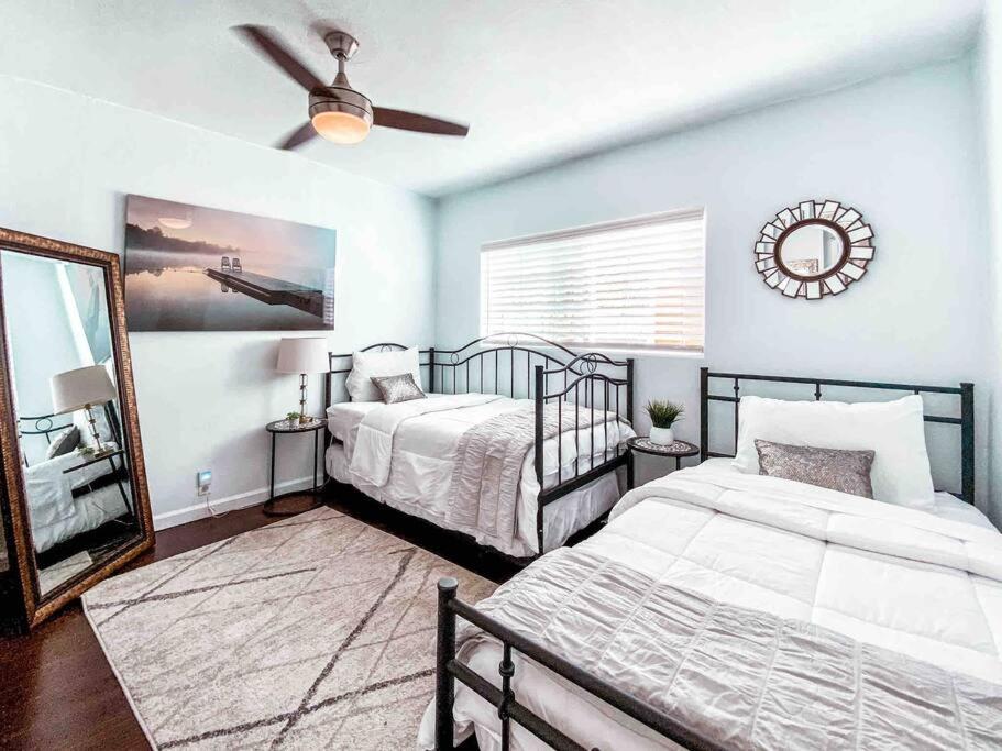 Cozy beach home walking distance from ocean - Housity