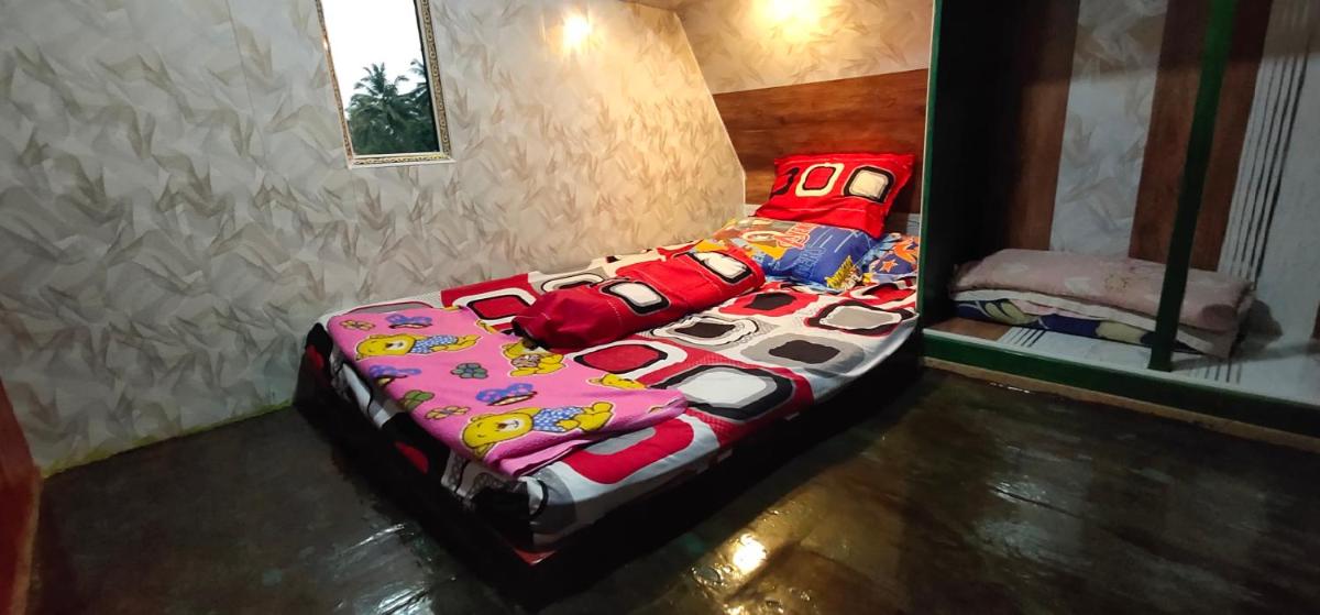 Jajapin Homestay Kampung Adat Kuta Ciamis - Housity