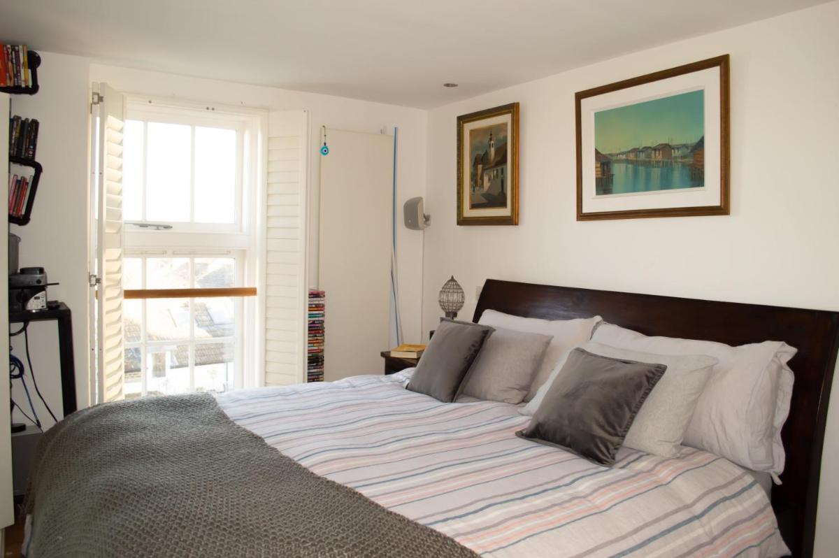 Charming Apartment in Greater London 70 m² Pets Allowed - Housity