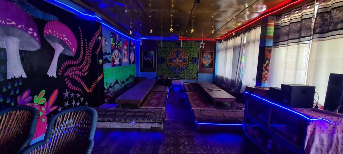 Shiva mountain guest house & Cafe - Housity