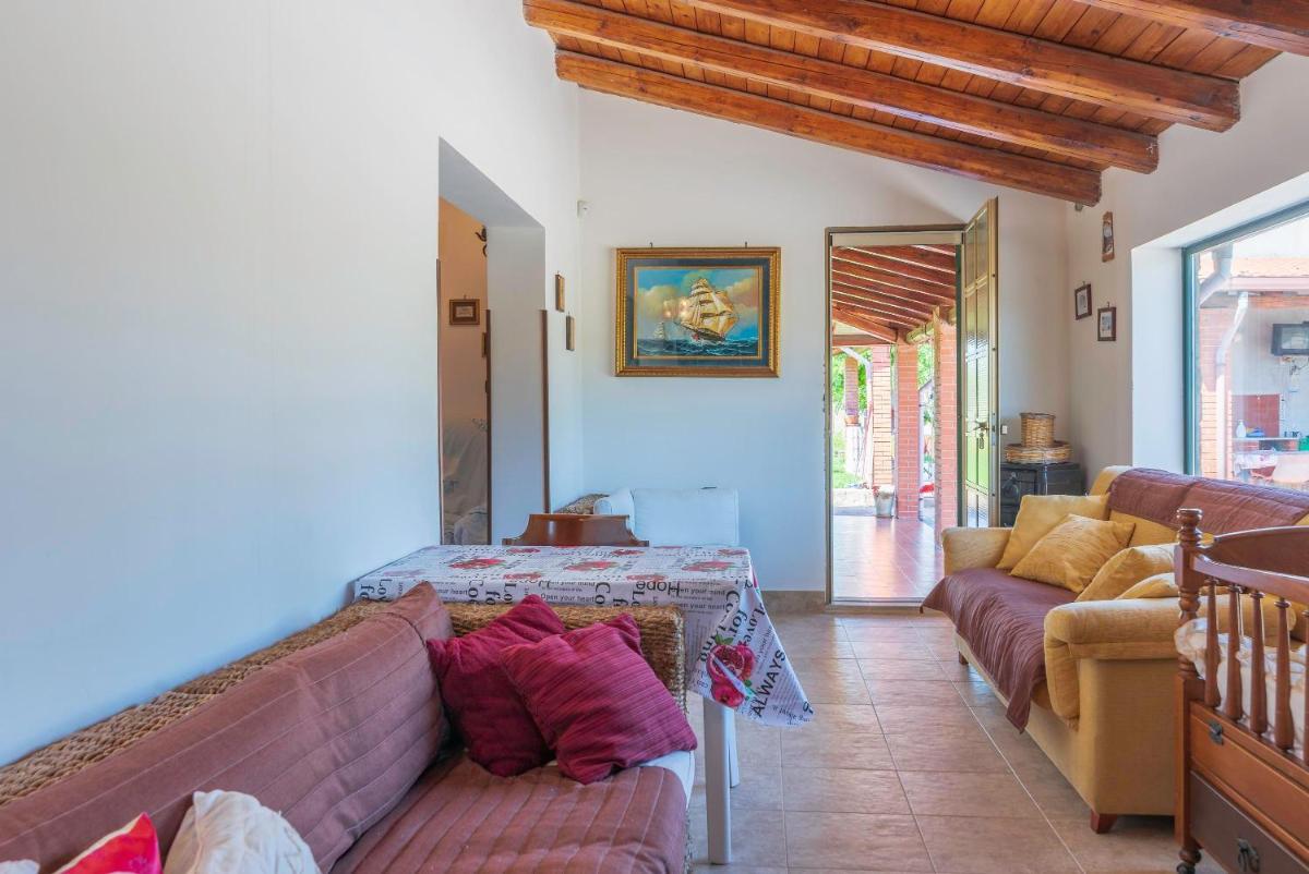 Villa con piscina vicino al mare - Housity