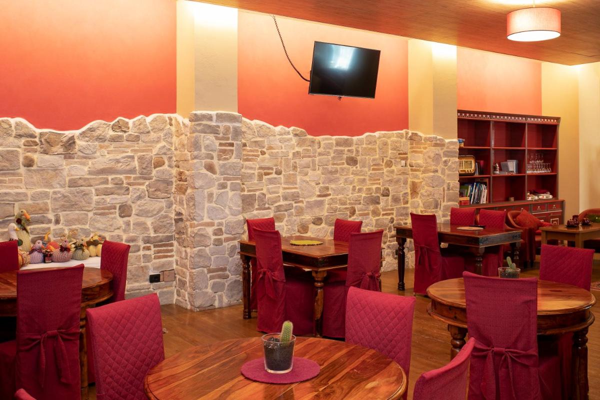 Hotel Fiordigigli - Housity