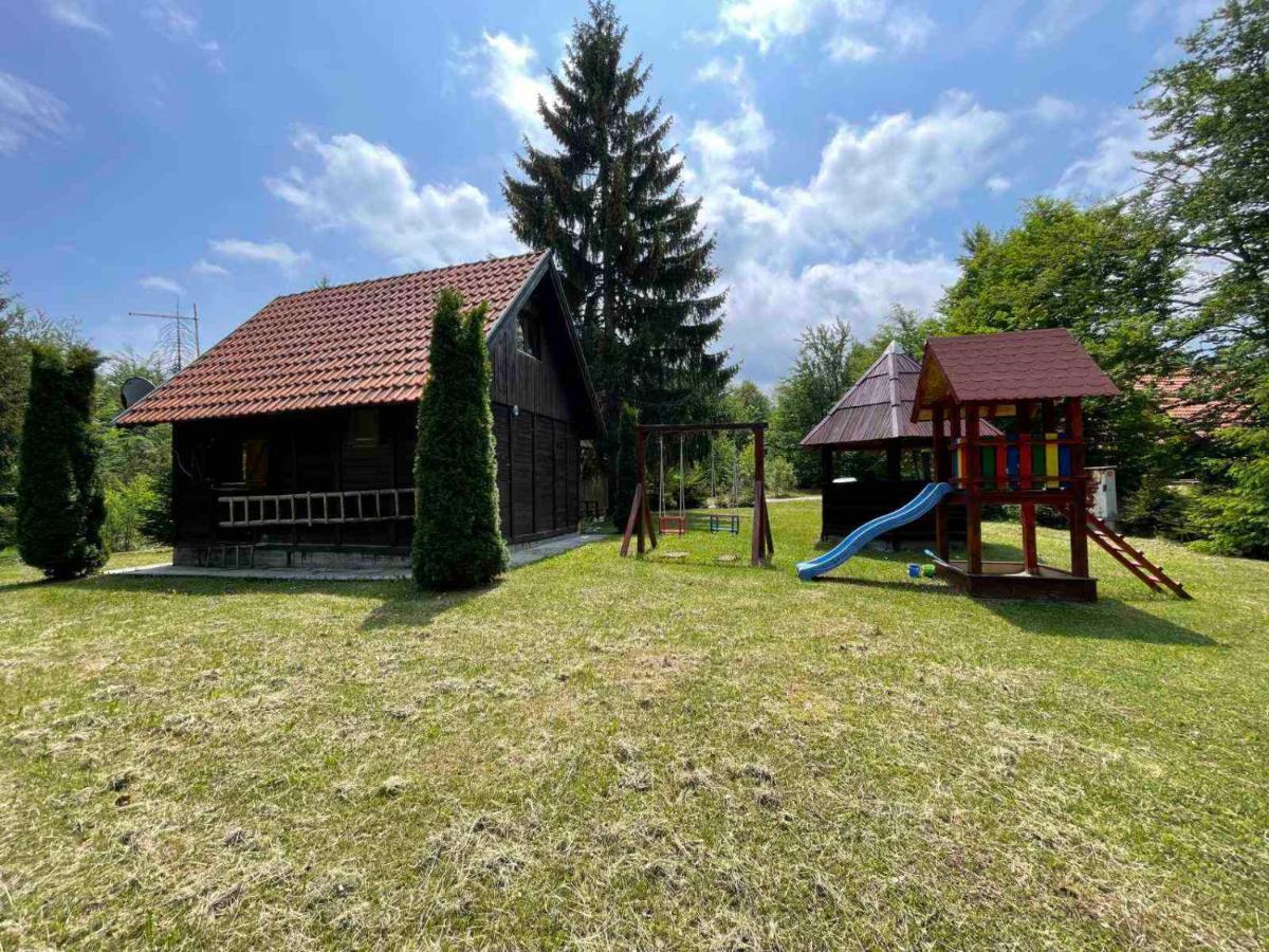 Vikendica na Sokolini - Housity