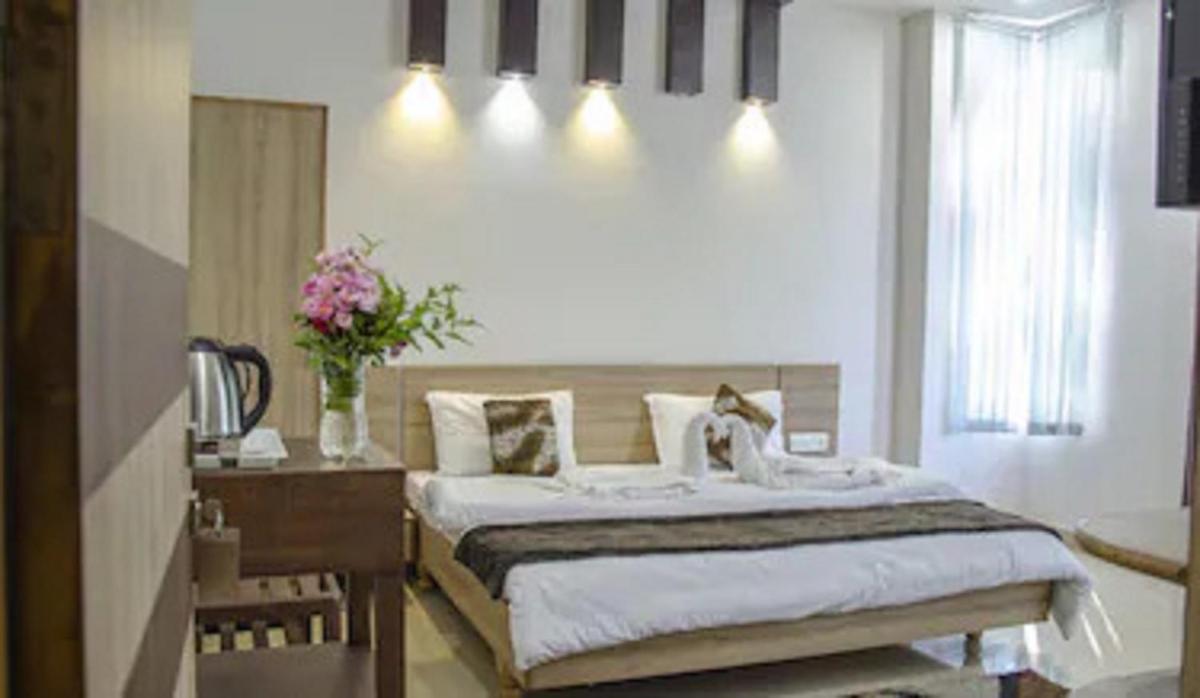 Hotel Sparrow Nest by UK07Hotels - Housity