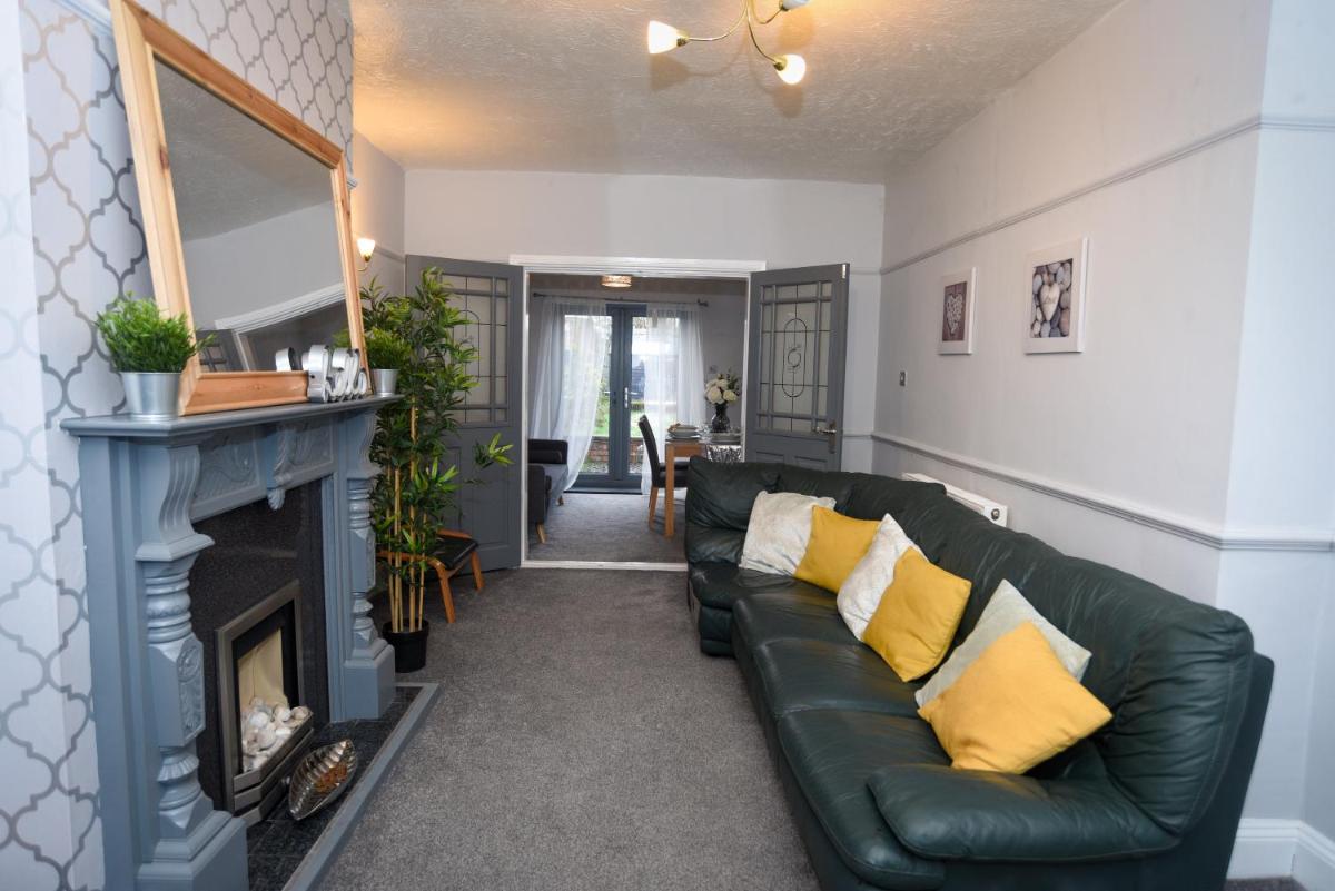 Newfield House - Housity