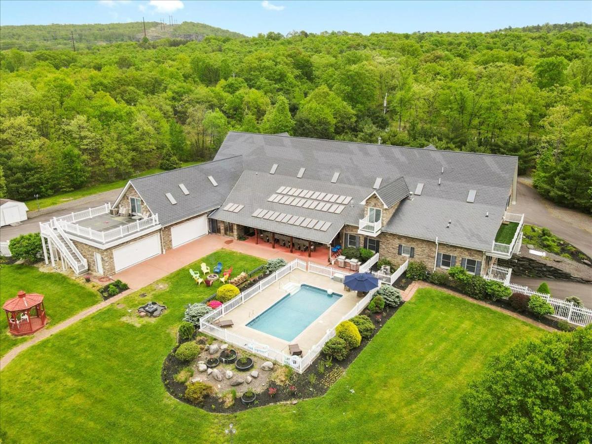 Super Luxury Mansion &amp; Green Retreat In Plains PA - Housity