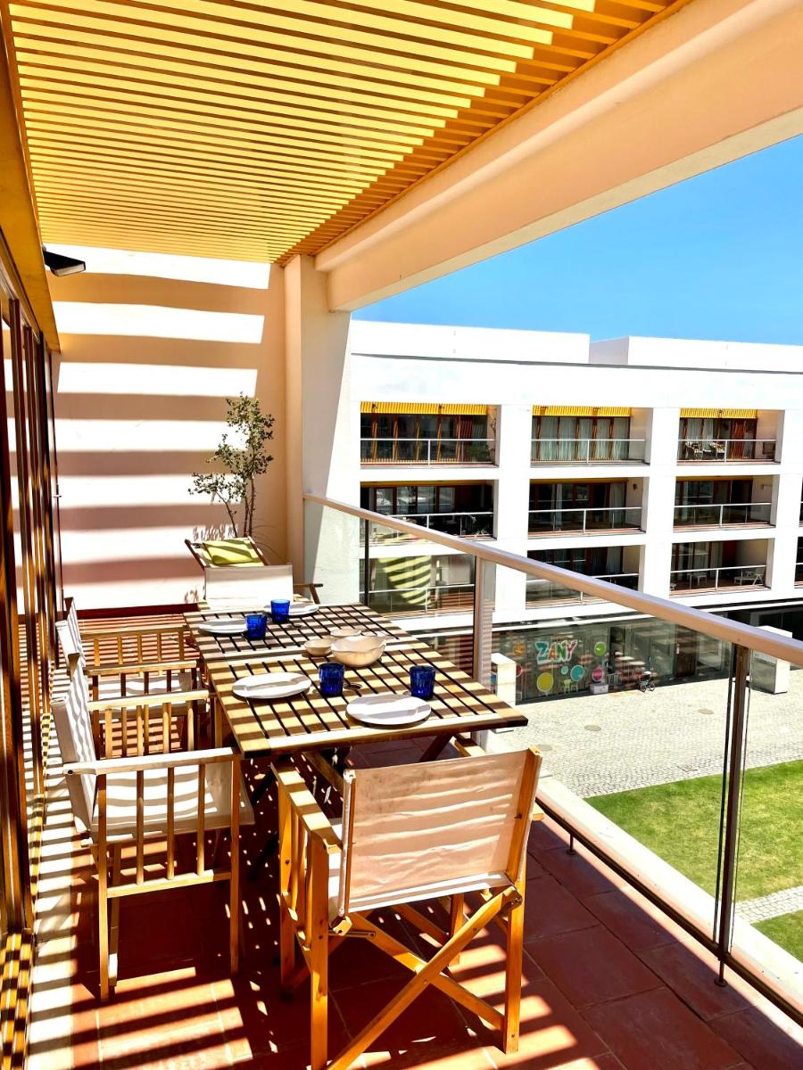 Marina 2 Bedroom Apart with Balcony and Parking & Pool access - Housity
