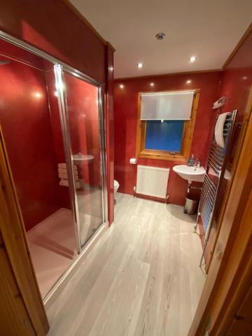 Lodges on Loch Ness - Housity