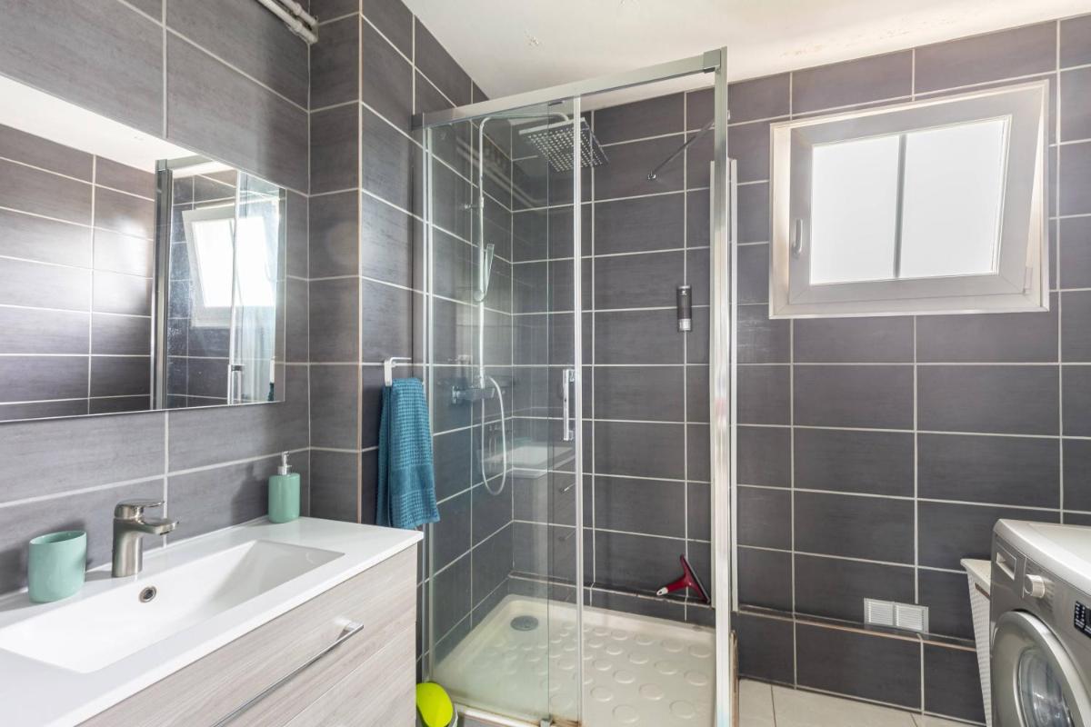 Appart T3 Bien situé a Bourges + Wifi - Housity
