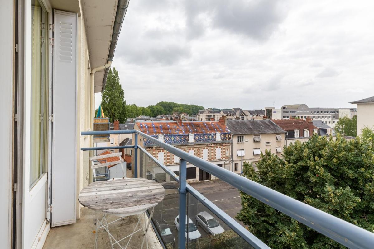 Appart T3 Bien situé a Bourges + Wifi - Housity