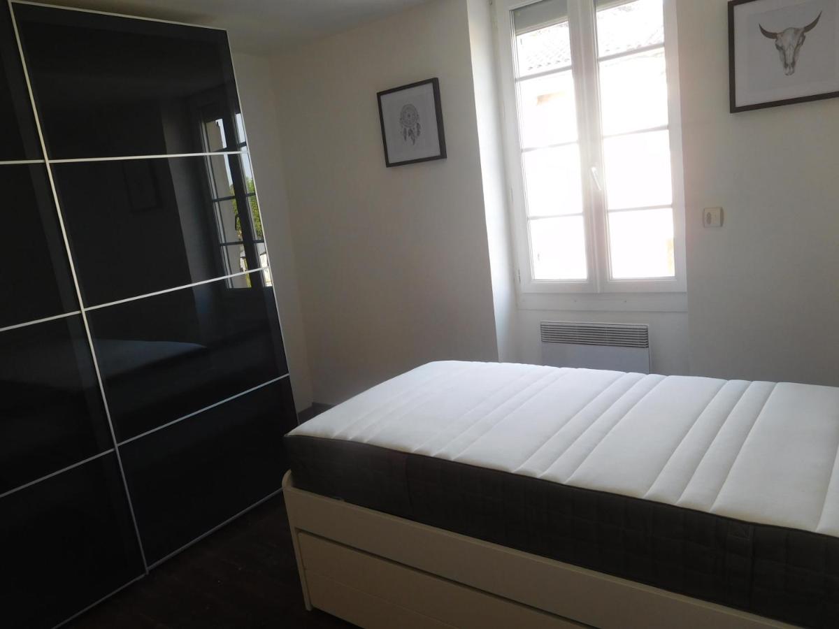 Maison contemporaine et calme, à Virazeil. - Housity