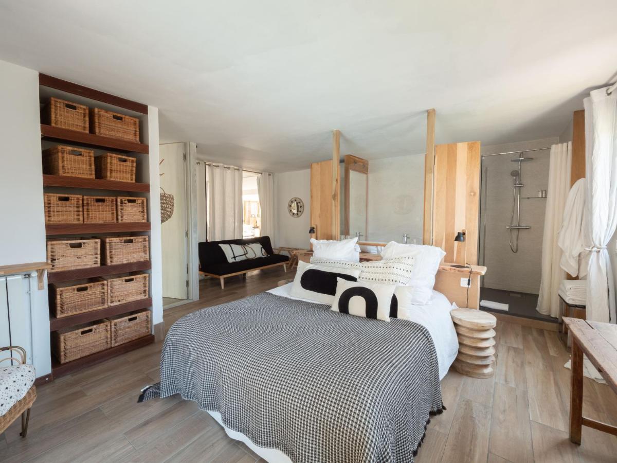Un ou plusieurs lits dans un hébergement de l'établissement Hotel de La Plage - Mahogany