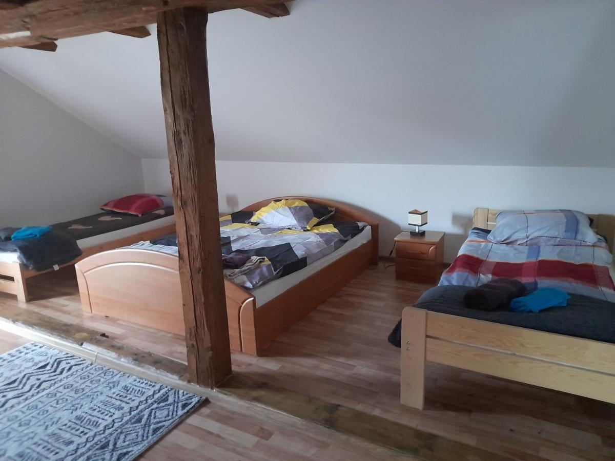 Pokoje gościnne-Głotowo - Housity