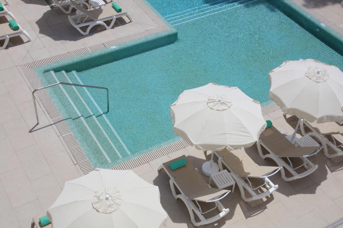 Piscina en o cerca de Iberostar Selection Santa Eulalia Adults-Only Ibiza