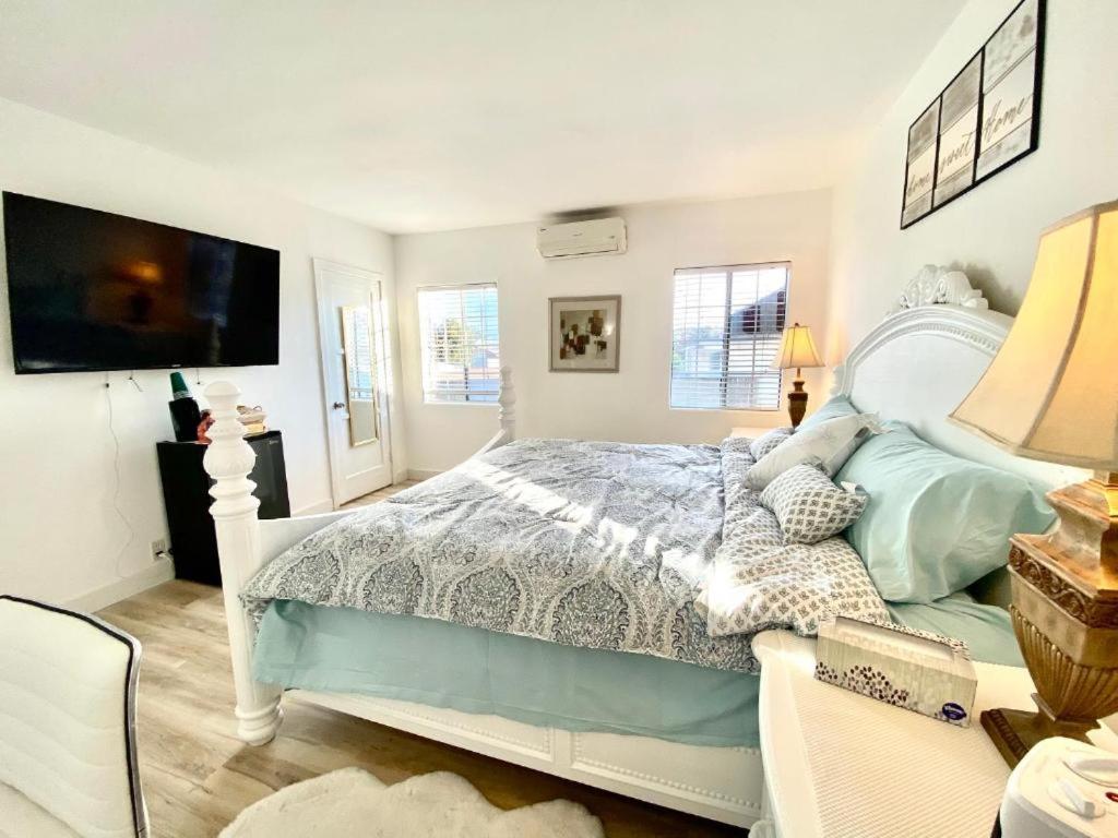 Lincies House 2 - Housity