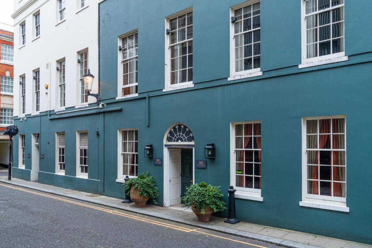 Knightsbridge Roof Garden Rooms - Housity