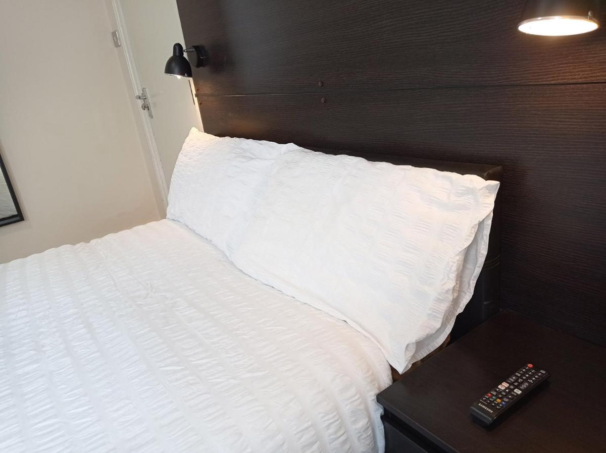 The Little Studio- Self contained one bed studio flat - Housity