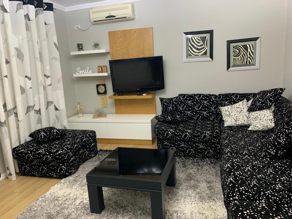Veranda Apartment - Housity