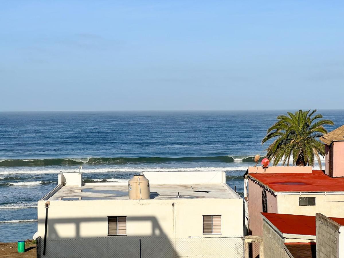 ITH Lazy Lobster Surf Hostel Tijuana - Housity