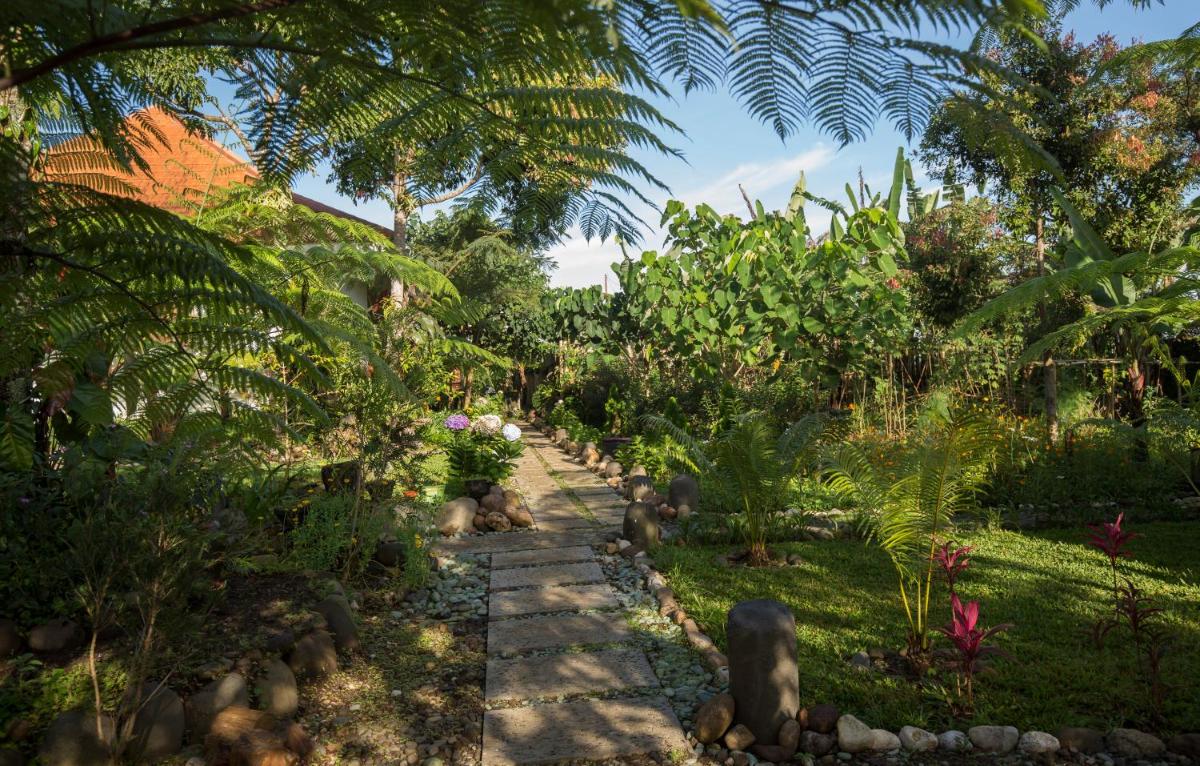 Ara Garden Inn, Accommodation, Yoga studio & Spa - Housity