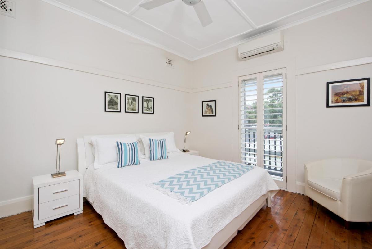 Classic Clovelly - Housity