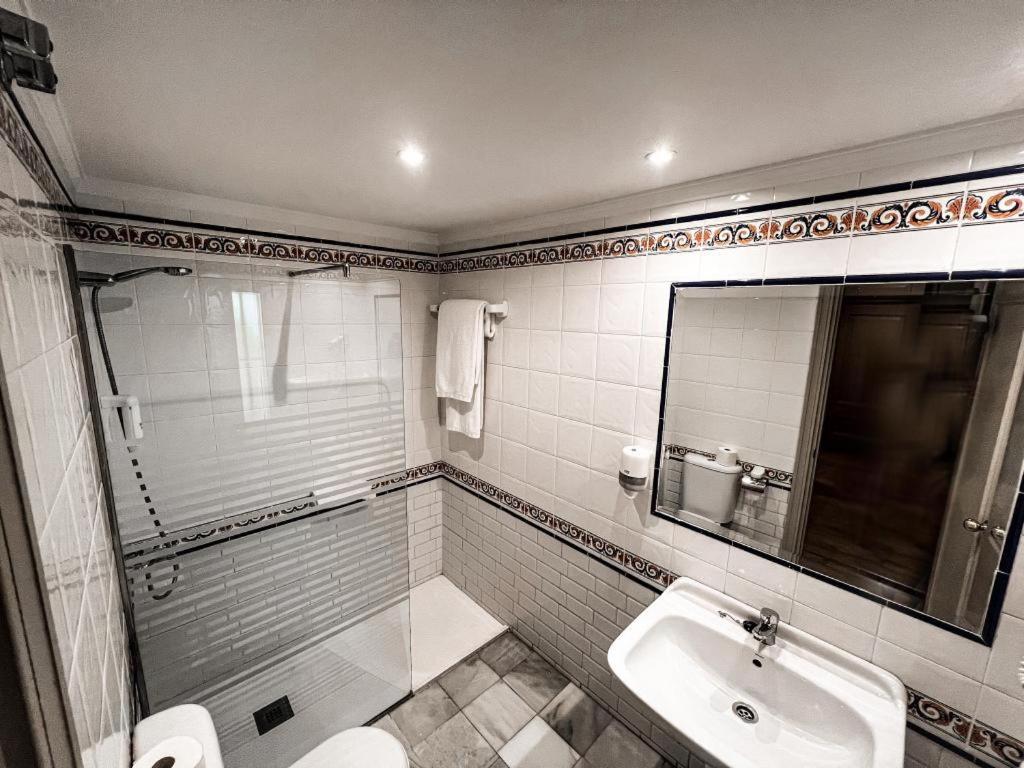 Hotel Doña Blanca - Housity