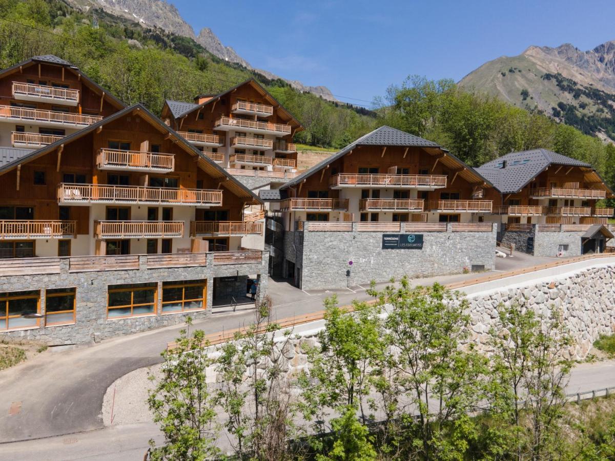 Vue générale sur la montagne ou vue sur la montagne depuis l'appart'hôtel