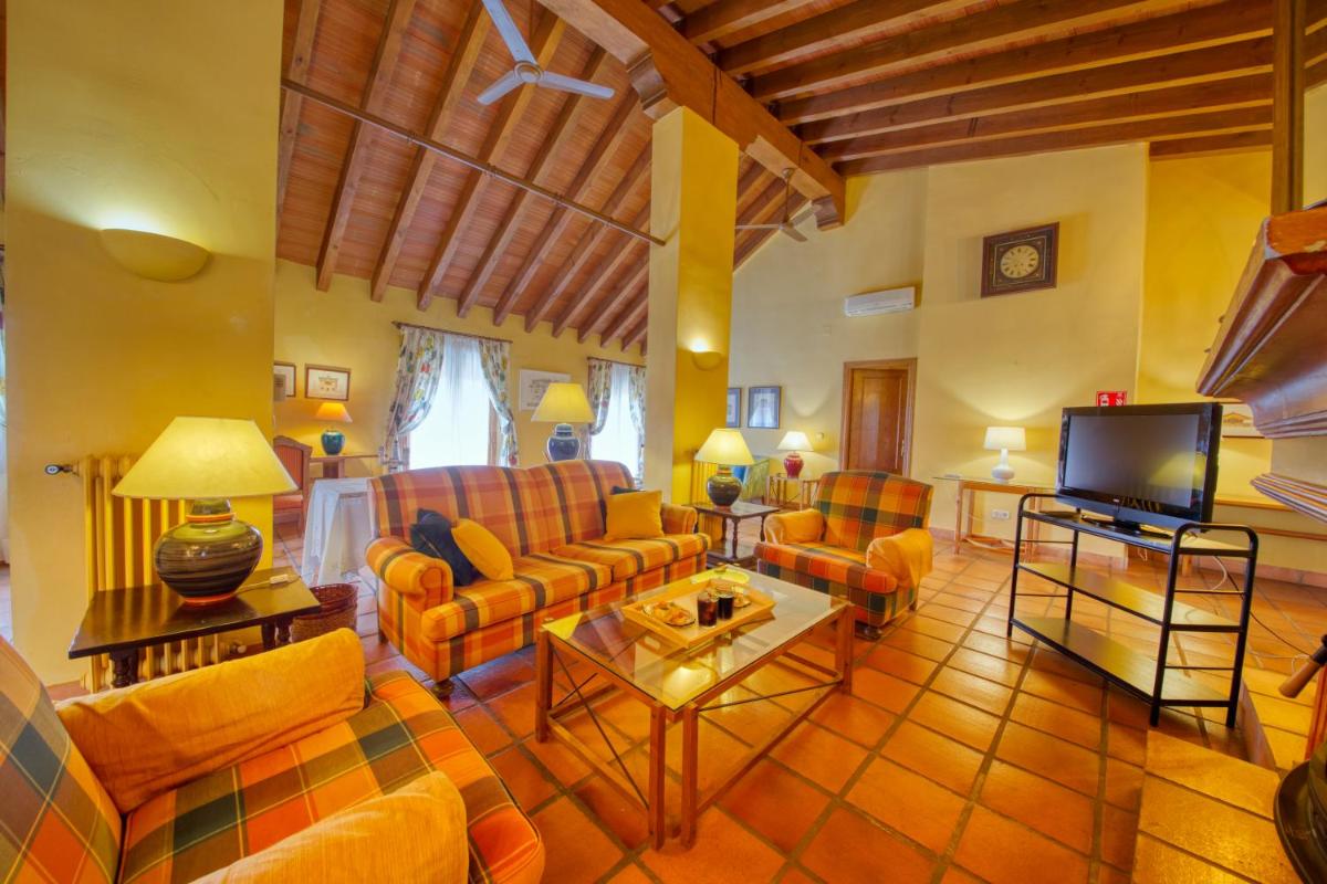 Suitetrails - GuestReady - Encanto House in Valdeverdeja