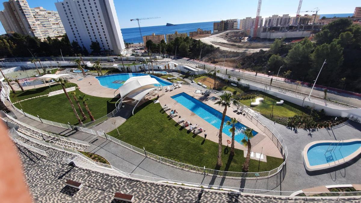 Sunny Morning of Costa Blanca - Sunset Waves Benidorm - Housity