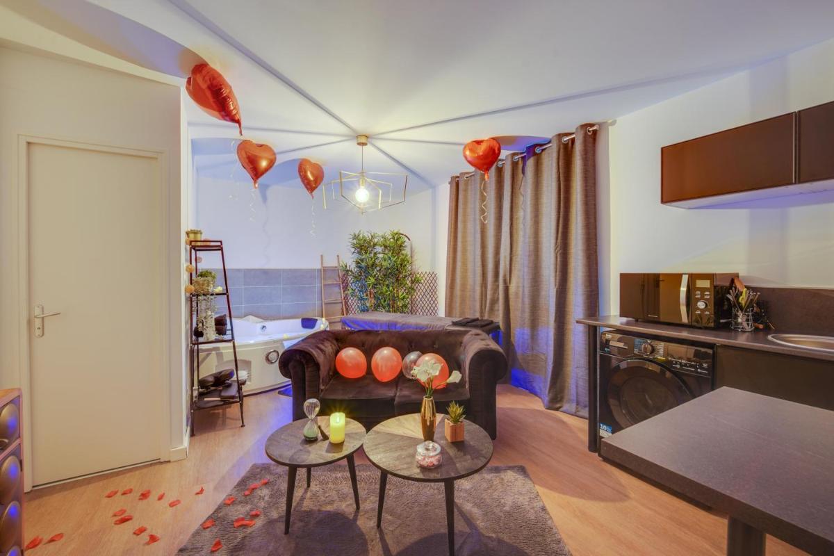 SWEET ANGEL Suite romantique avec SPA - Housity
