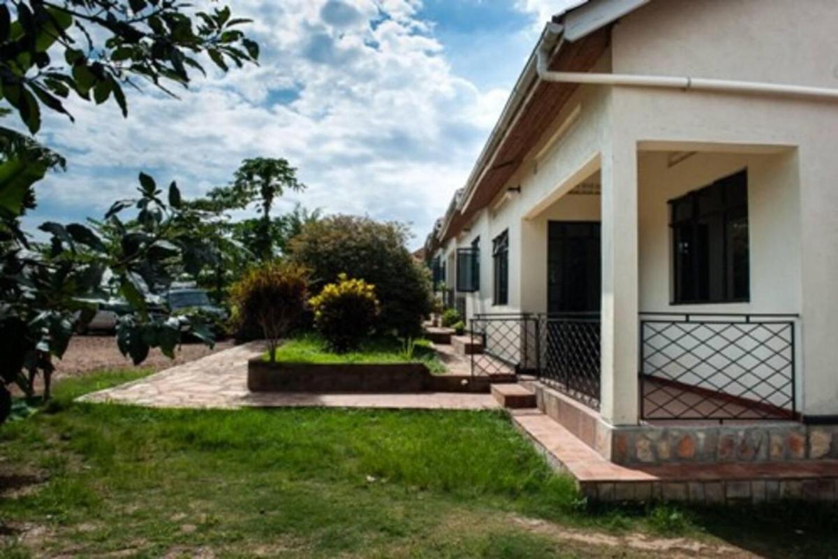 Immaculate 2-Bedroom Cottage in Kampala - Housity