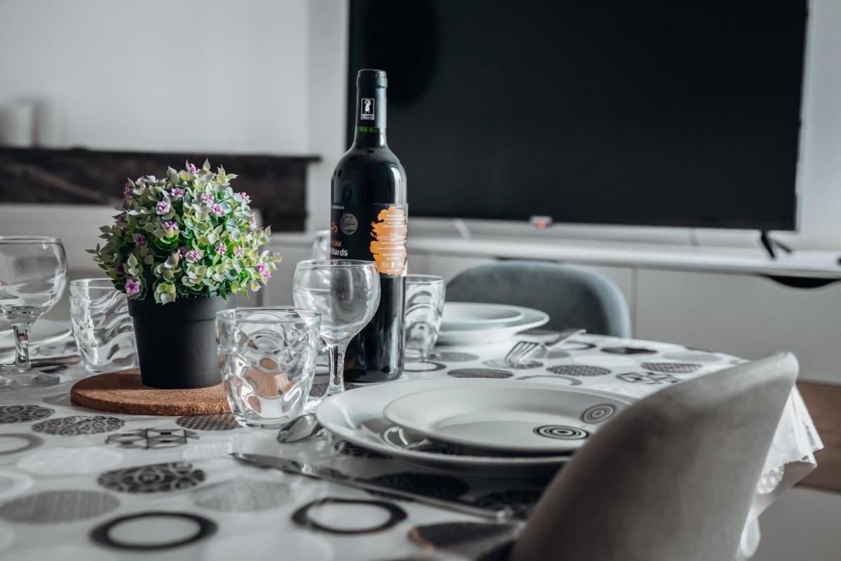 appartement neuf, moderne et confortable! - Housity