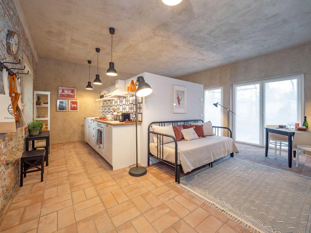 Green Lodge - Housity