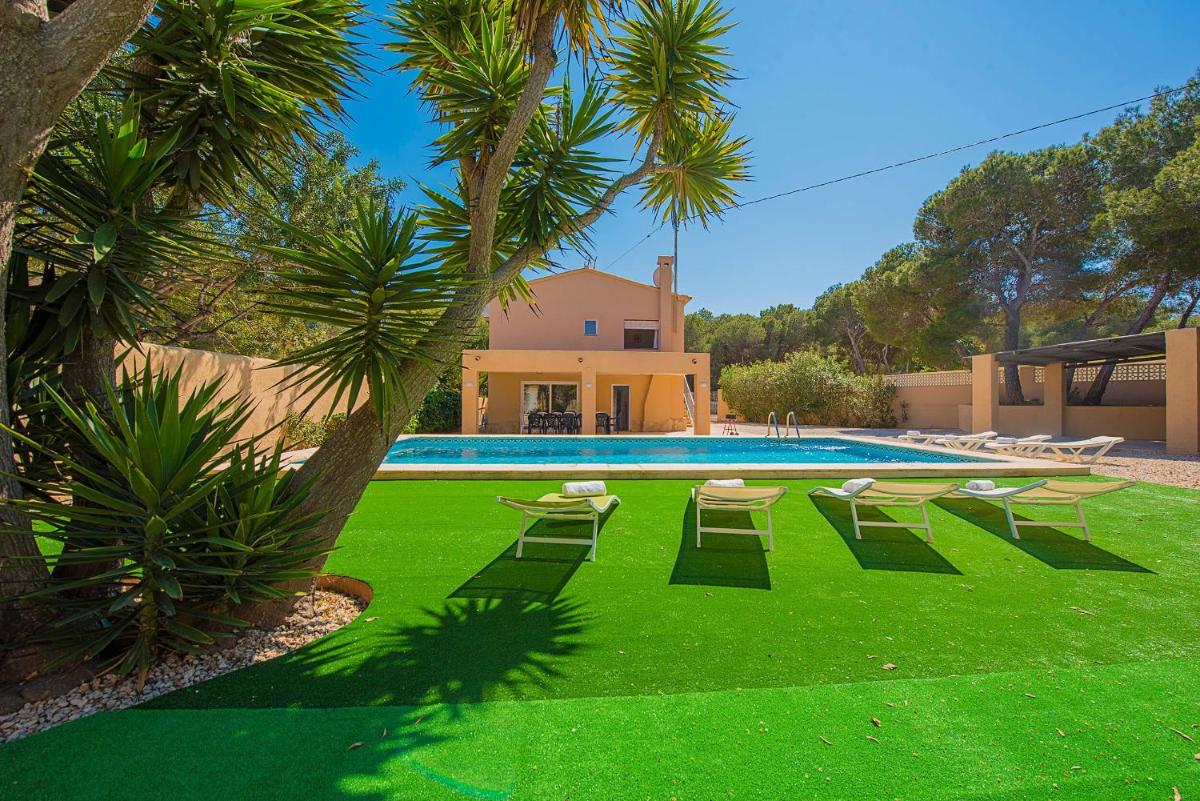 Villa Bernia - PlusHolidays - Housity