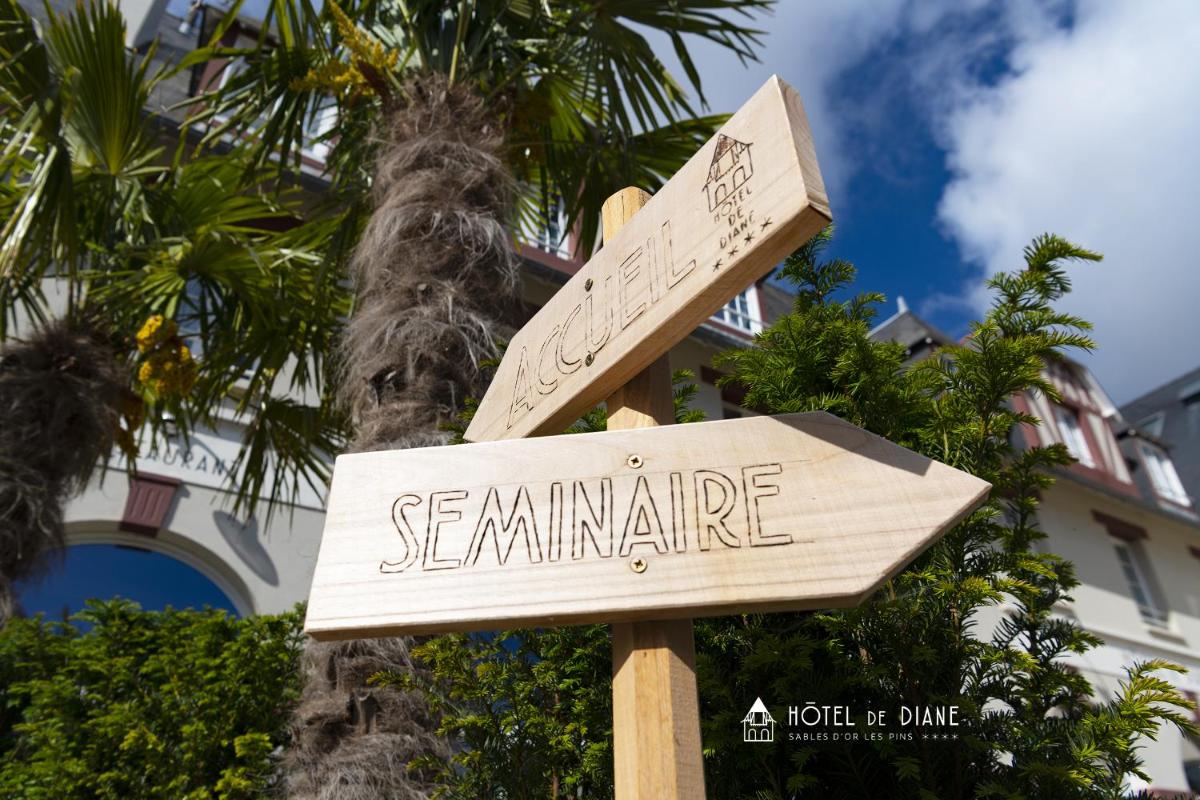 Certificat, récompense, panneau ou autre document affiché dans l'établissement Hotel De Diane