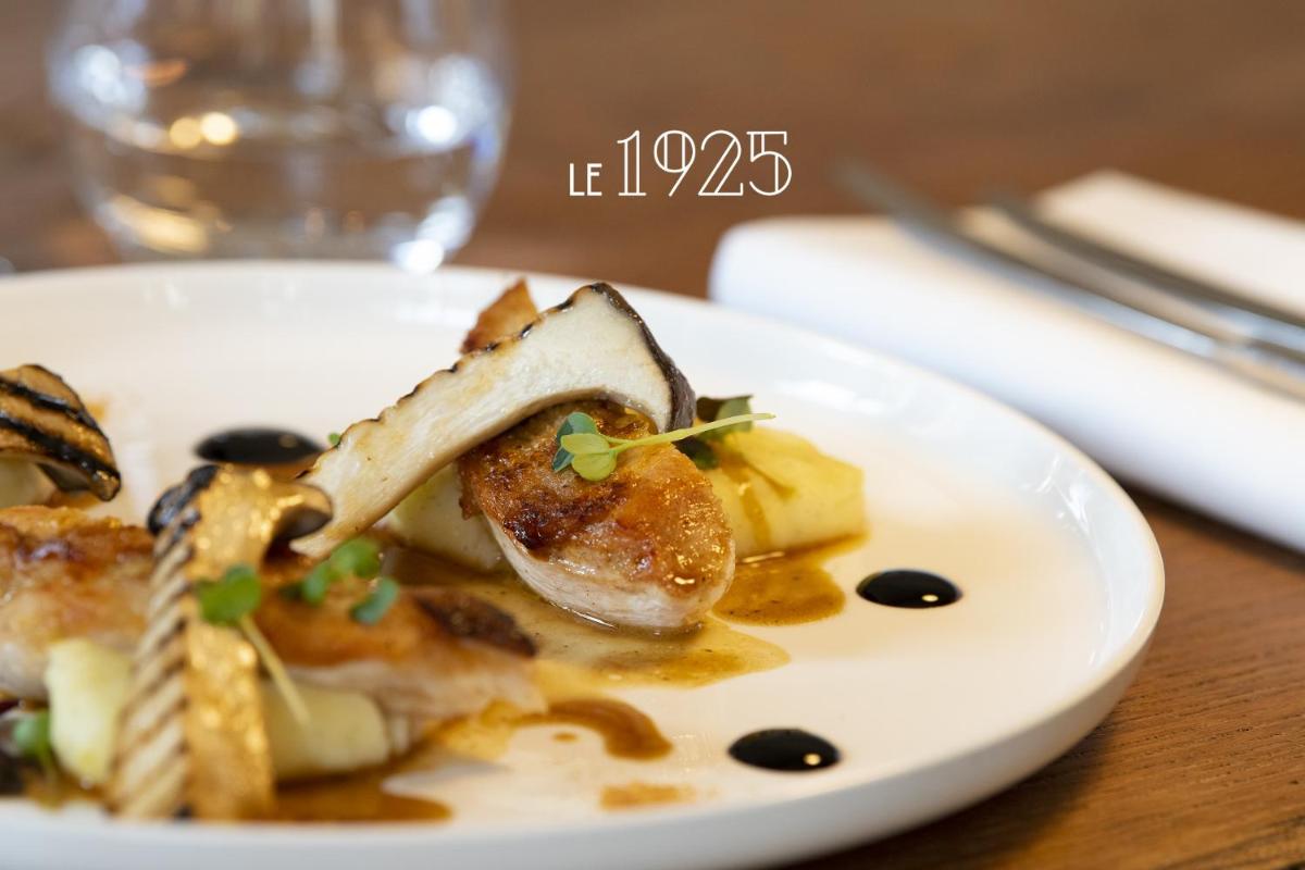 Nourriture dans l'hôtel ou à proximité