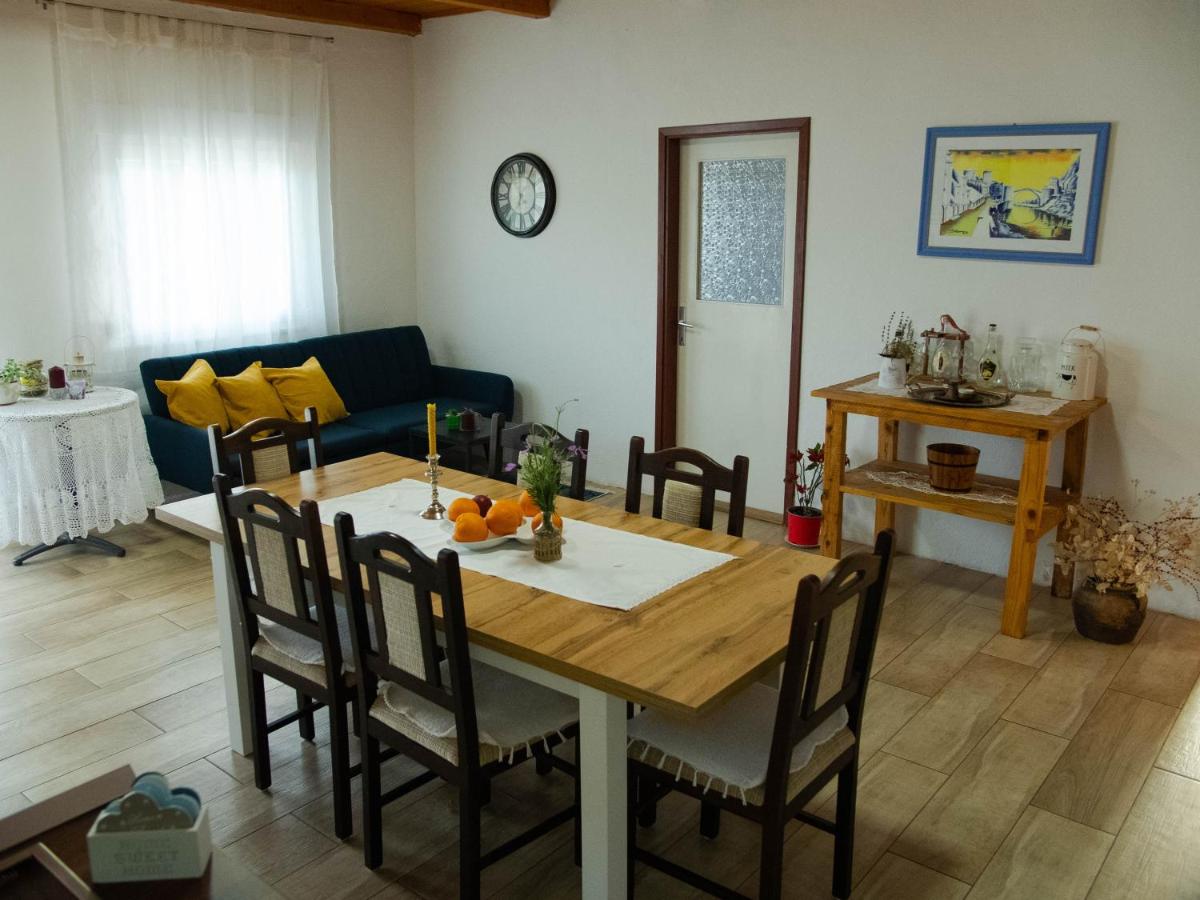 Apartment Village house - Housity