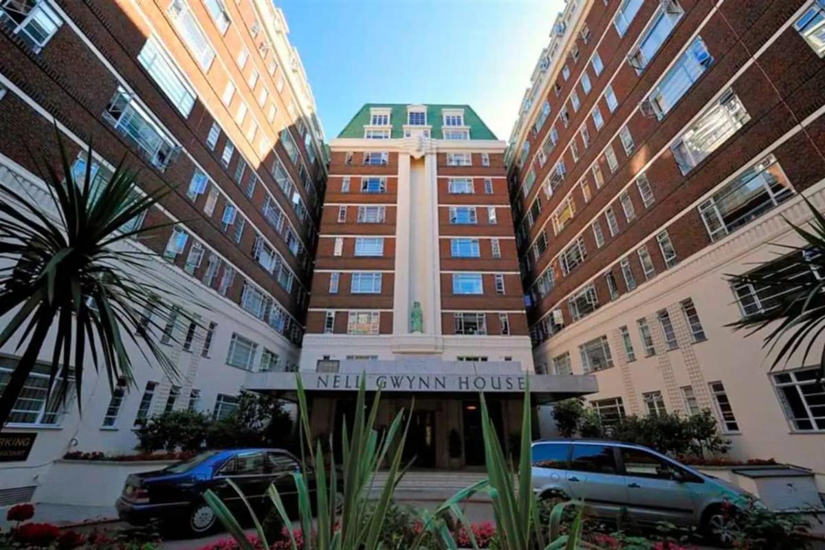 Stunning 1 Bedroom Apartment in Chelsea - Housity