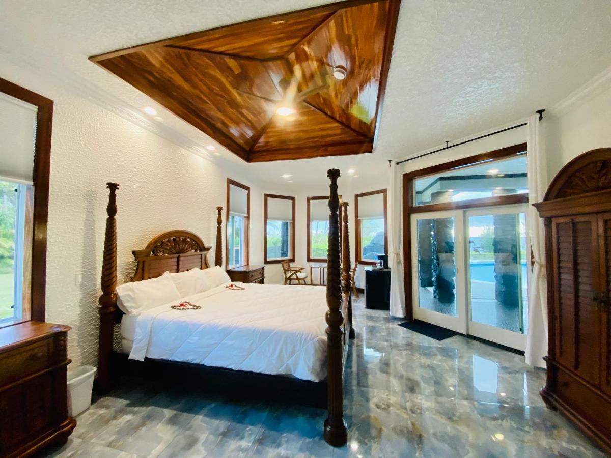 Wild Blue Water - Housity