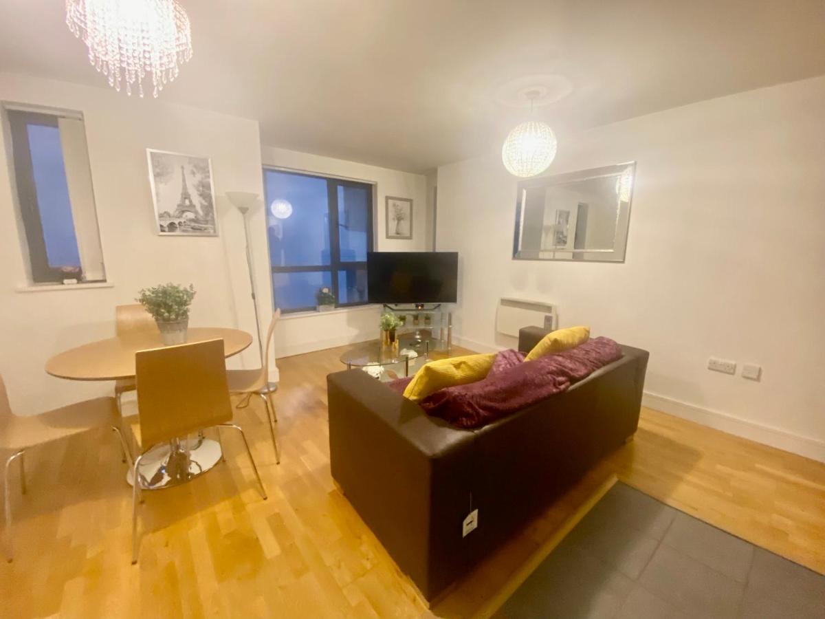 Portside lodge - Housity