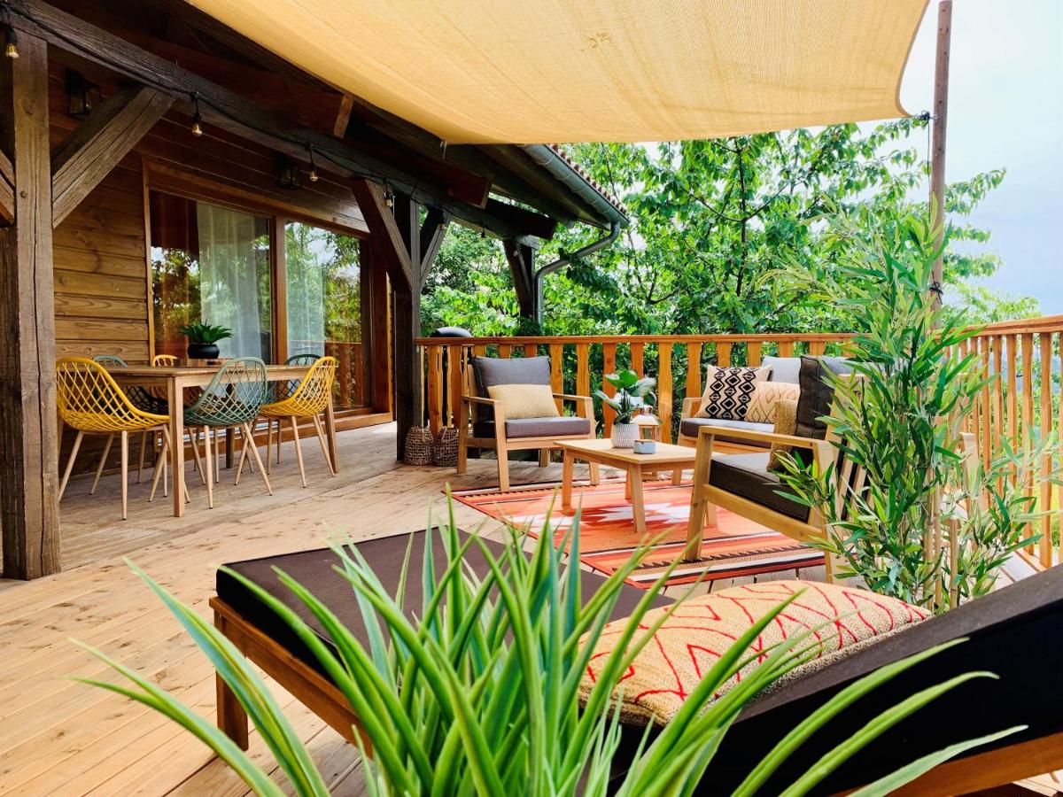 Balcon ou terrasse dans l'établissement Domaine de Chalvêches Hôtel SPA 4*