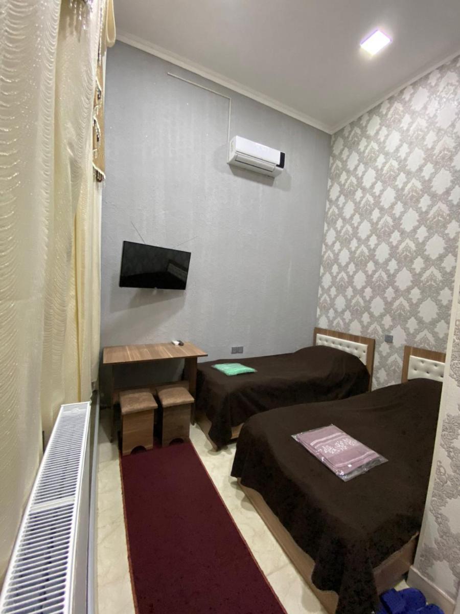 Khazri Qonaq evi / Guest House - Housity