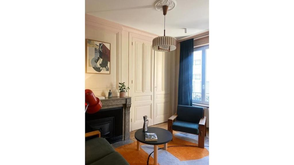 Suitetrails - Studio Apartment in the heart of Lyon [FREE Parking, Breakfast]