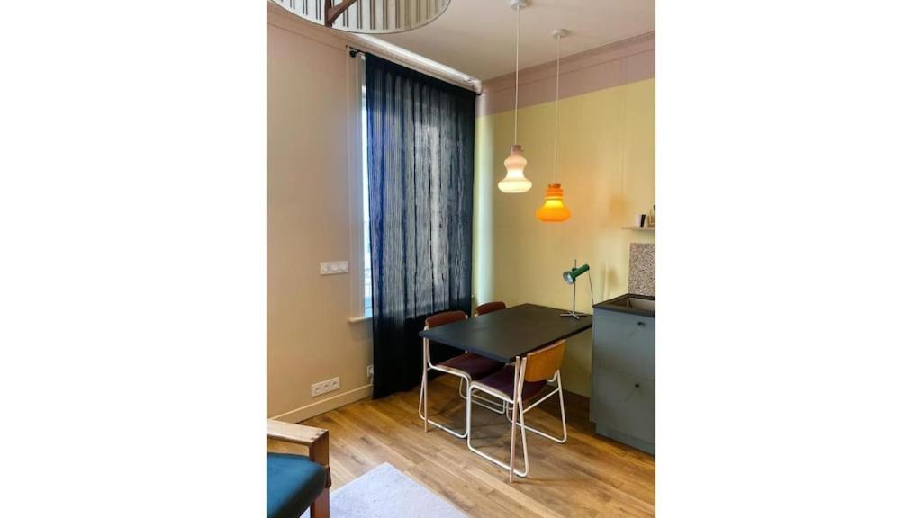 Suitetrails - Studio Apartment in the heart of Lyon [FREE Parking, Breakfast]