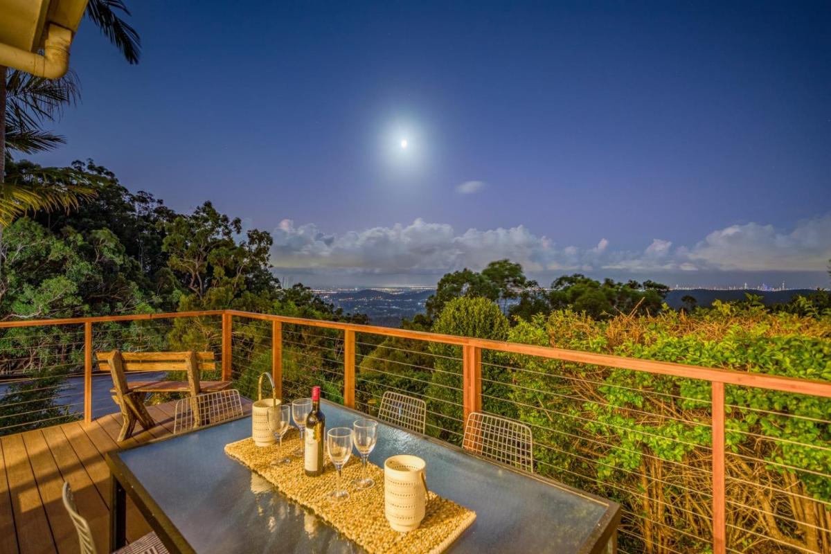The Hillside Retreat - Housity