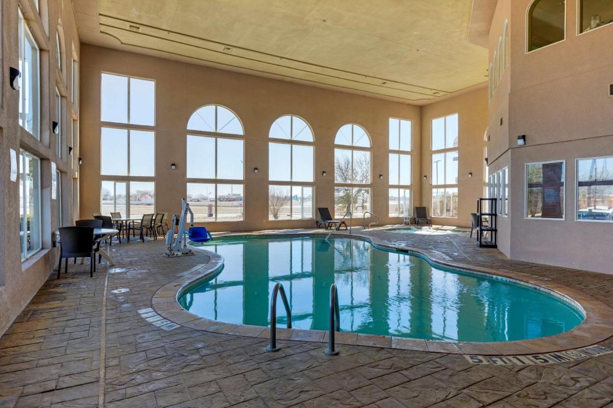 Comfort Suites Gainesville - Housity