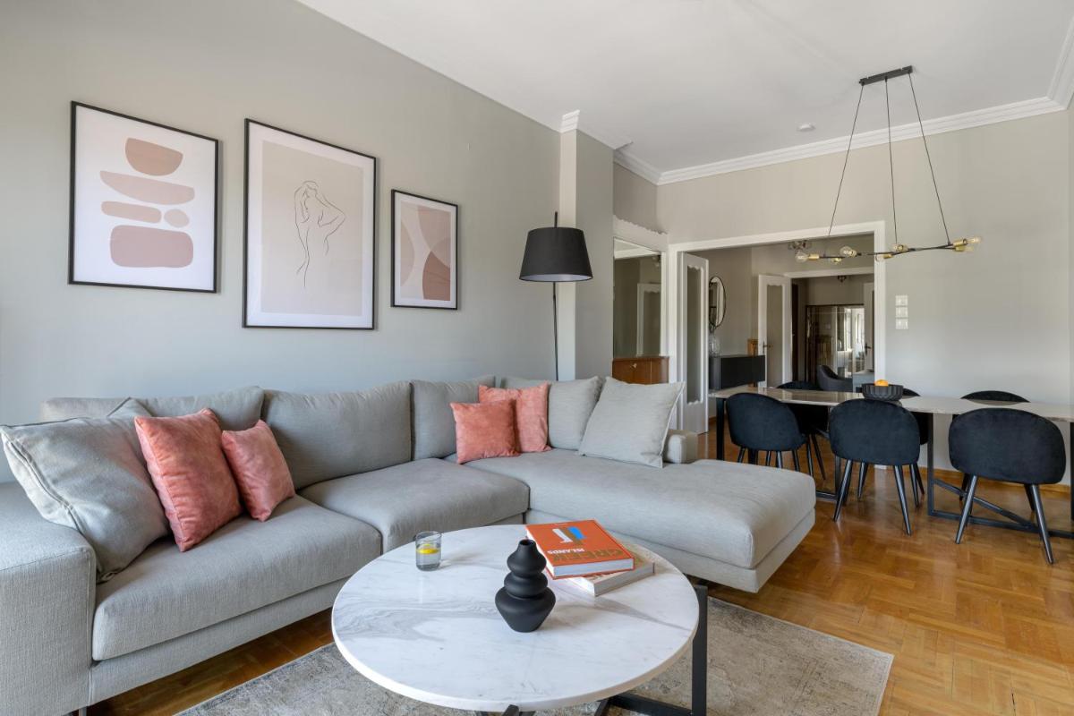 Aura Homes, Classic Apartment in Central Athens - Housity