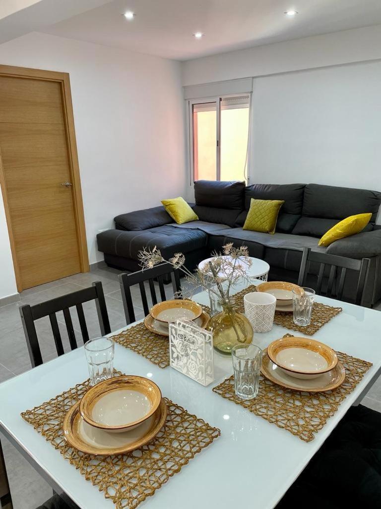 UIM Mediterraneo Alicante Wifi - Housity